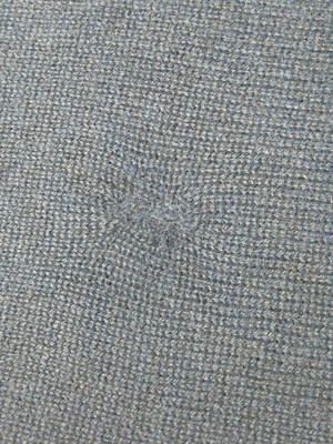 セーターの穴(リフォーム後)